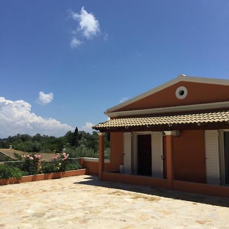 Eleana'S Apartments جوفيا المظهر الخارجي الصورة