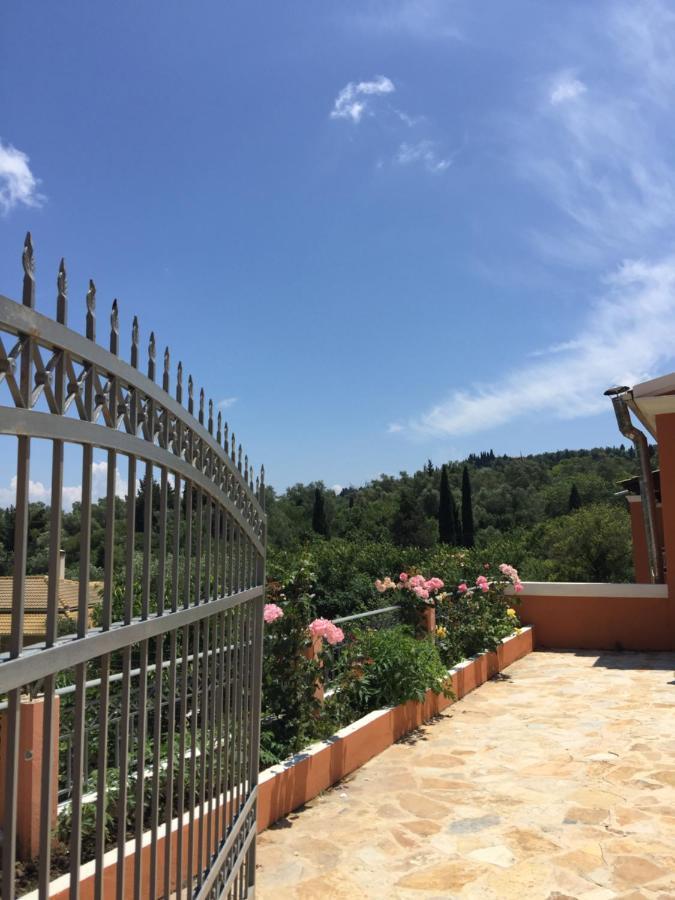 Eleana'S Apartments جوفيا المظهر الخارجي الصورة