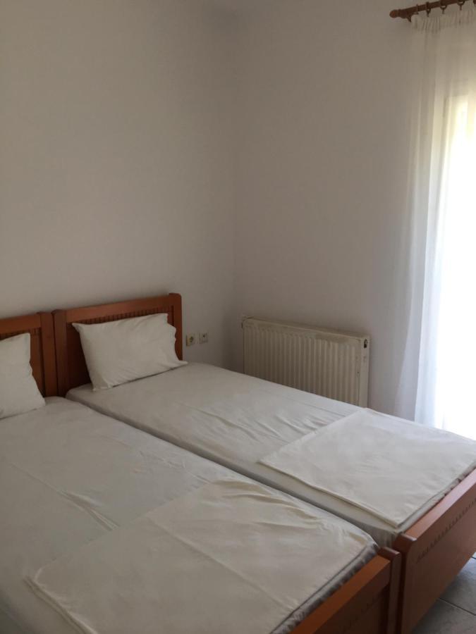 Eleana'S Apartments جوفيا المظهر الخارجي الصورة